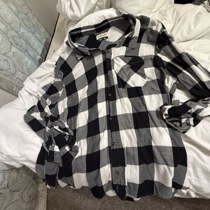 Magellan Outdoors Black and White Plaid Shirt